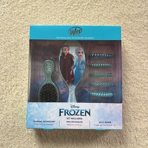 Wet Brush Frozen Hair Set
